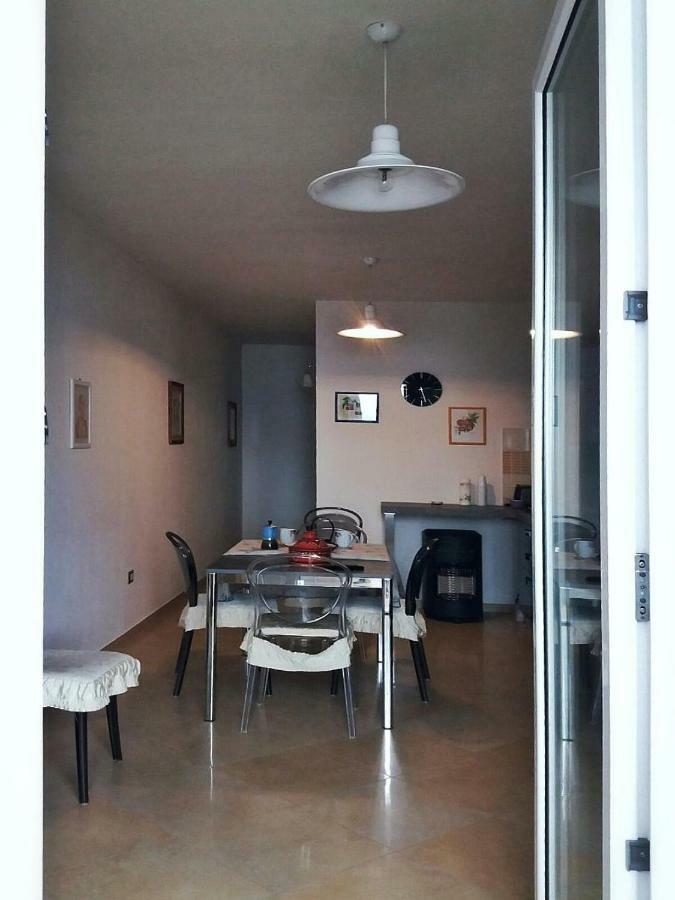 Apartmán Casa Graziella SantʼAntìoco Exteriér fotografie