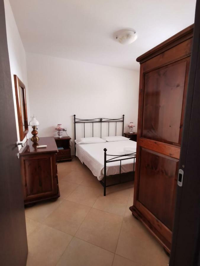 Apartmán Casa Graziella SantʼAntìoco Exteriér fotografie
